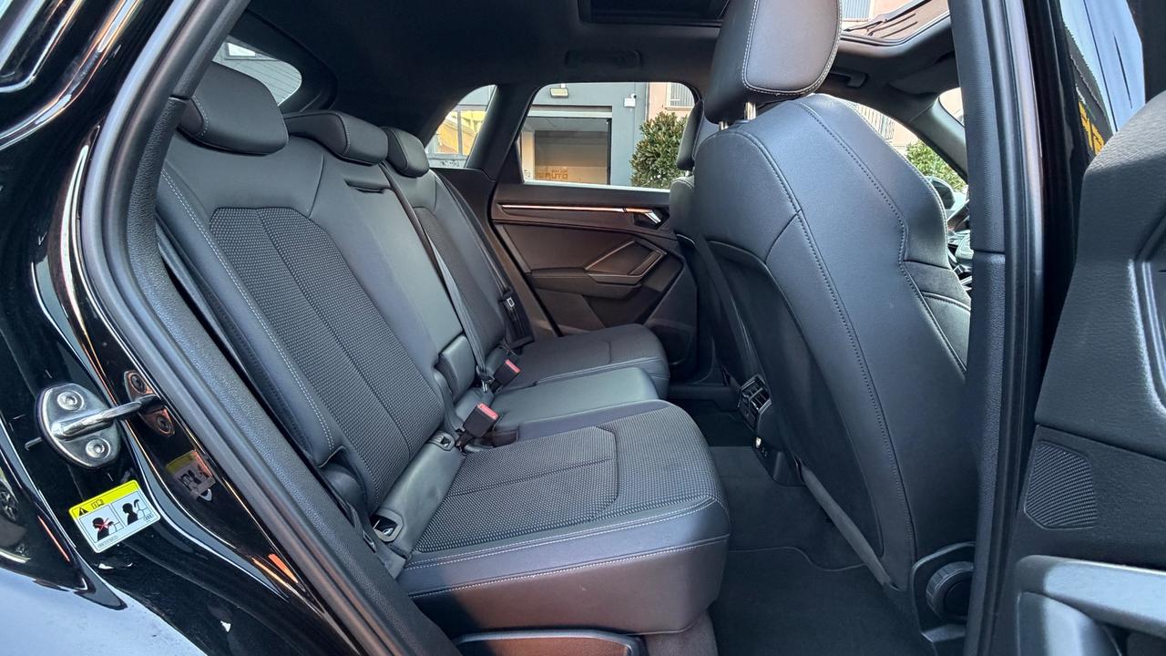 AUDI Q3 QUATTRO 40 2.0 S-LINE S-TRONIC AT7 TFSI 190 CV - VIRTUAL COCKPIT, TETTO, PACCHETTO LUCI