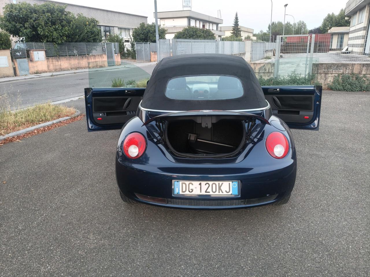 New Beetle 1.9 TDI Cabrio SOLO 126.000 KM