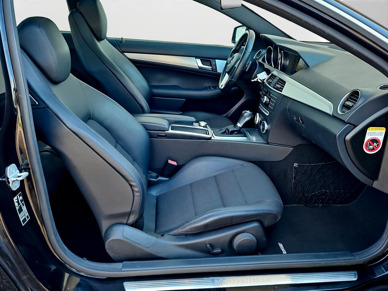 Mercedes-benz C 220 CDI BlueEFFICIENCY Coupé Avantgarde