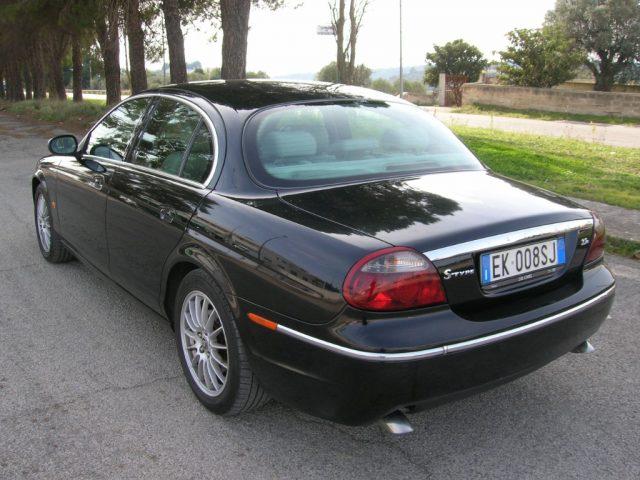 JAGUAR S-Type (X206) 2.7 diesel V6 cat Exec.