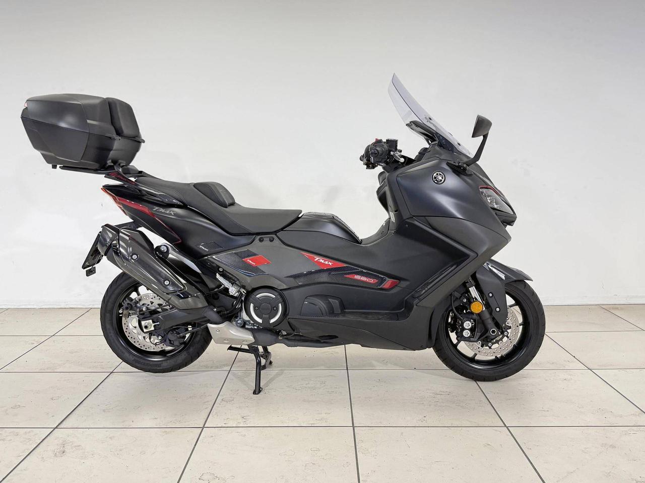 YAMAHA T-Max 560