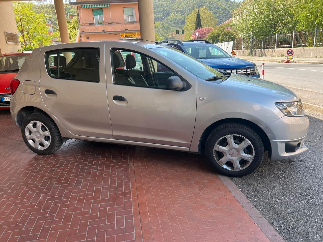 Dacia Sandero 1.2 73CV
