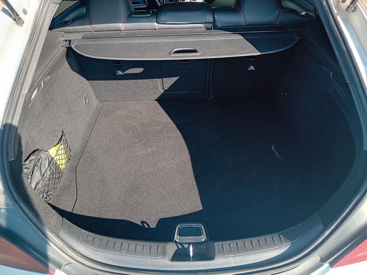 Mercedes-Benz CLA 220 Shooting Brake d Premium Dark Night auto E6