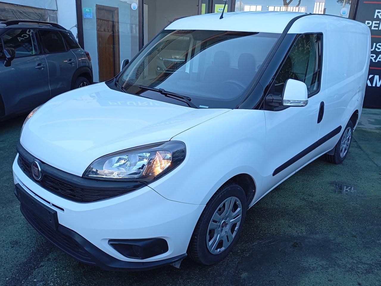 Fiat Doblo Cargo 1.6 Multijet 105CV Lounge 3 Posti