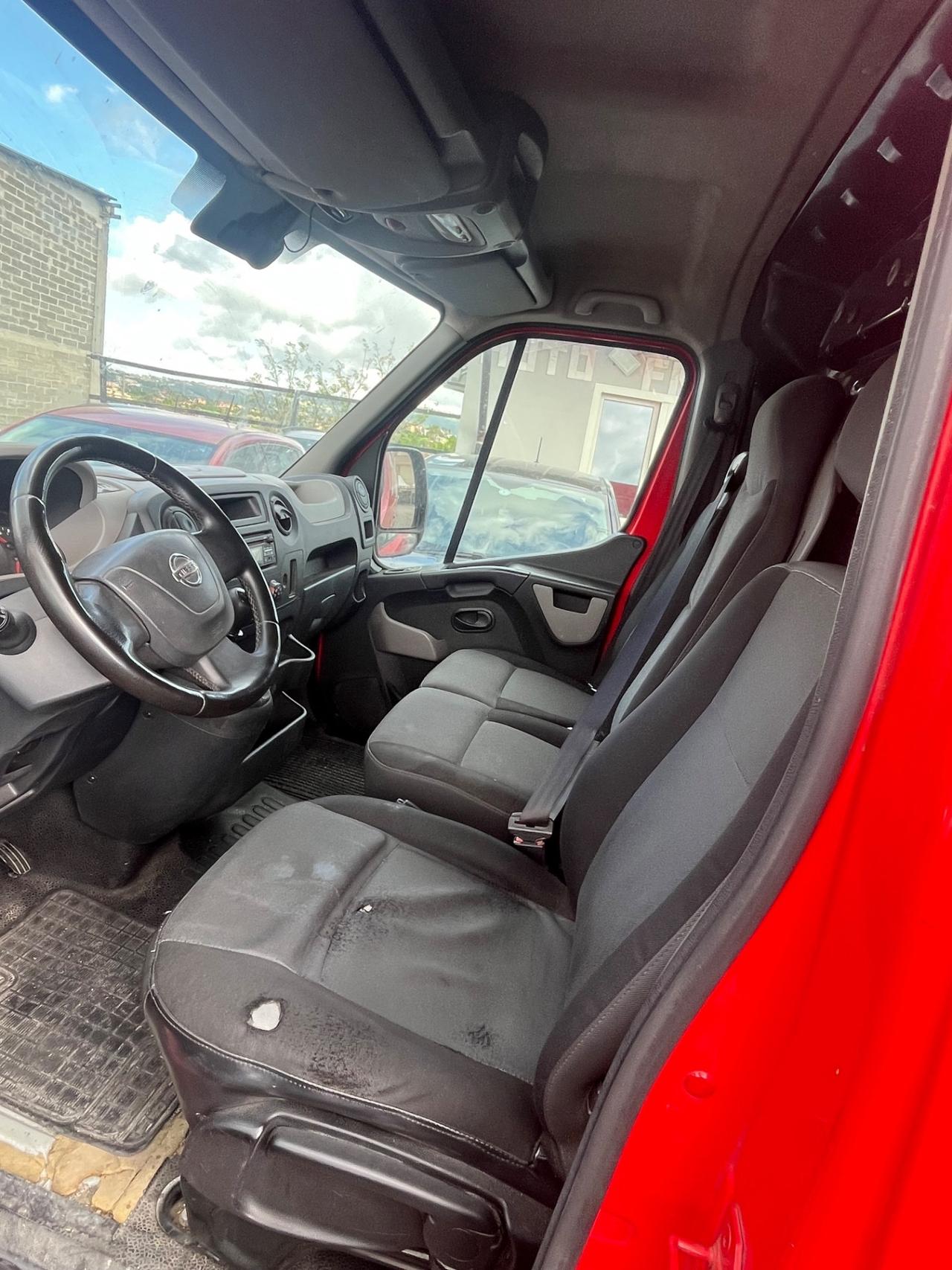 Nissan NV400 28 2.3 dCi Furgone