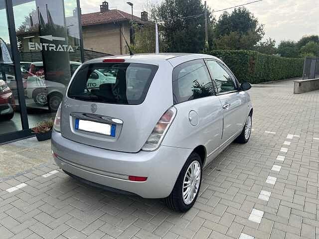 Lancia Ypsilon 1.2 Oro Giallo