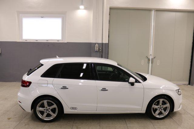AUDI A3 1.6 TDI S tronic Sport