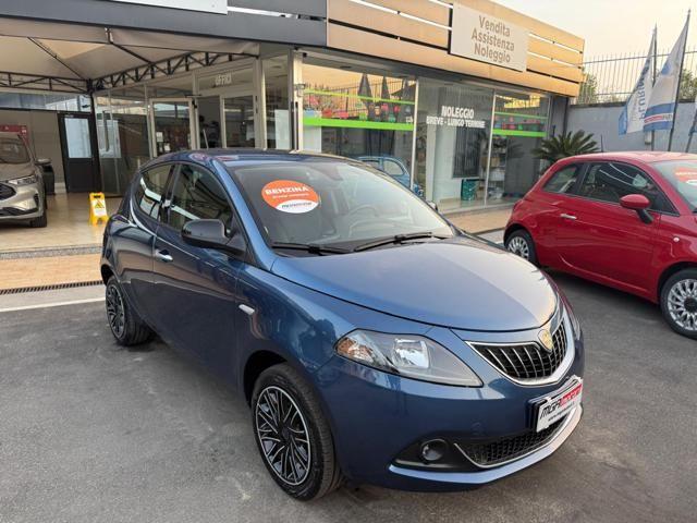Lancia Ypsilon 1.0 firefly hybrid Gold s&s 70cv
