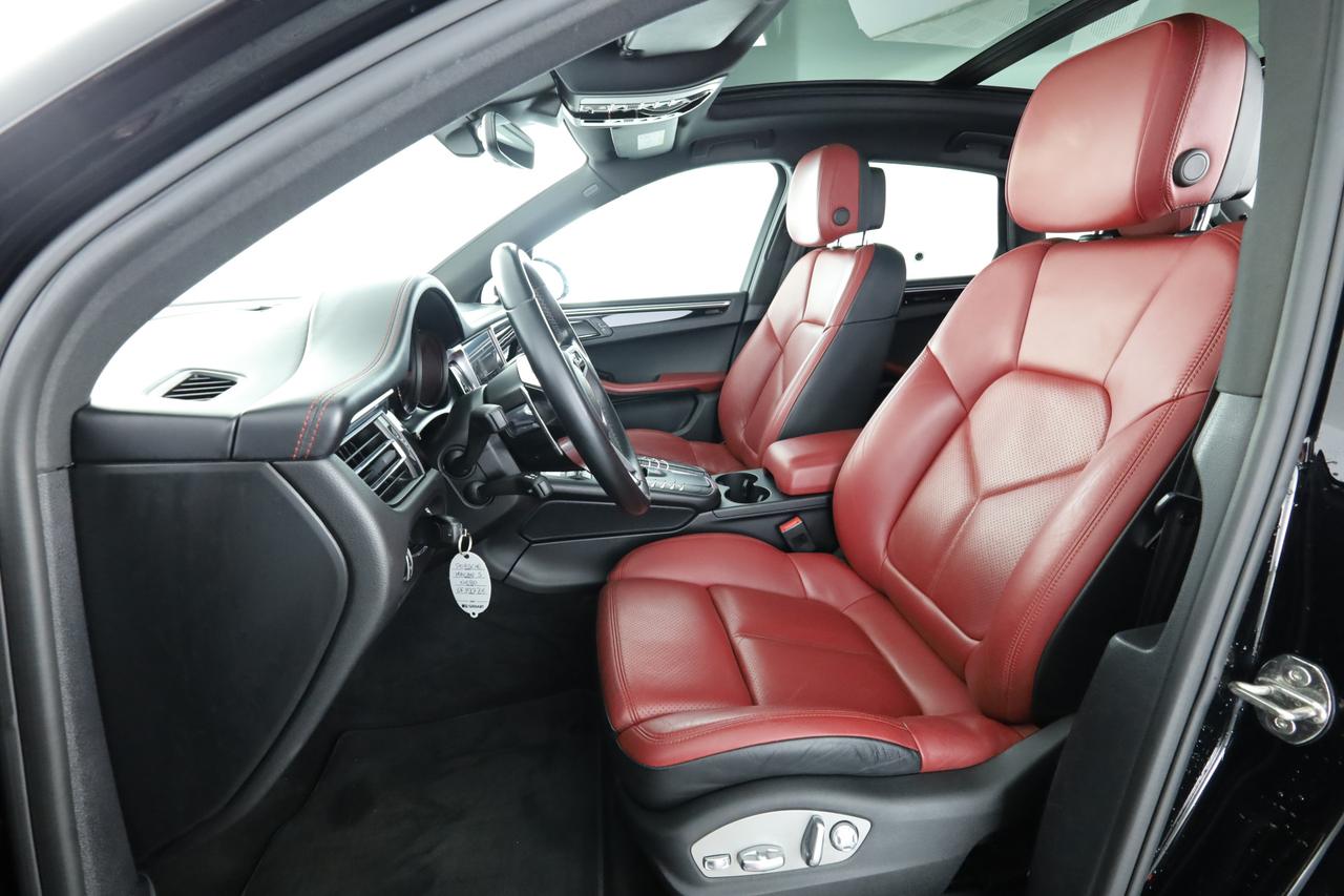 PORSCHE Macan S