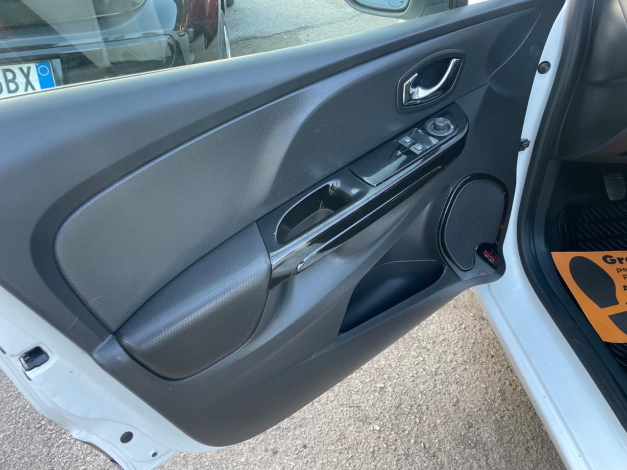 RENAULT CLIO 1.5 DIESEL 75 (CV) 2013