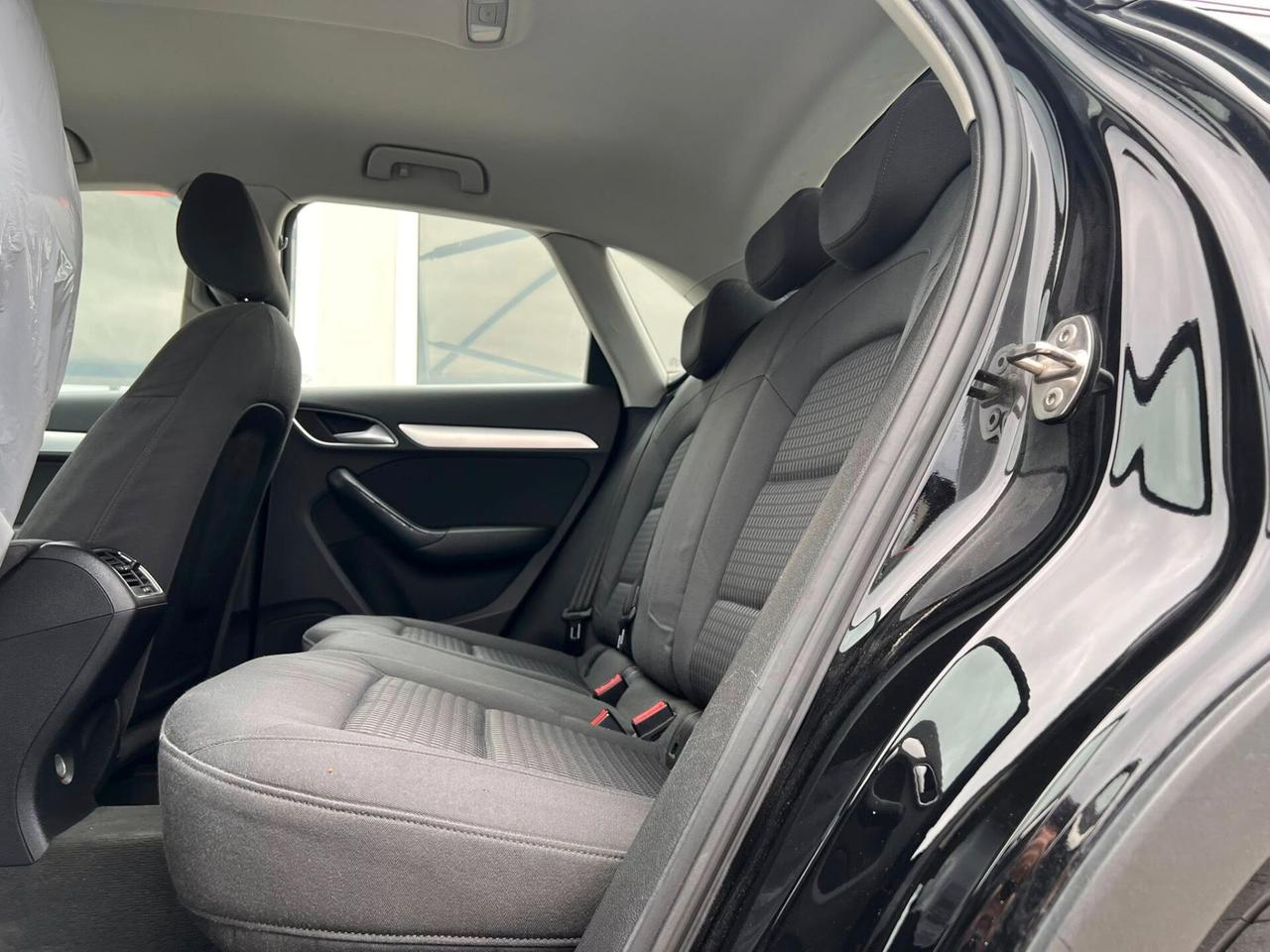 Audi Q3 2.0 TDI quattro S tronic Business