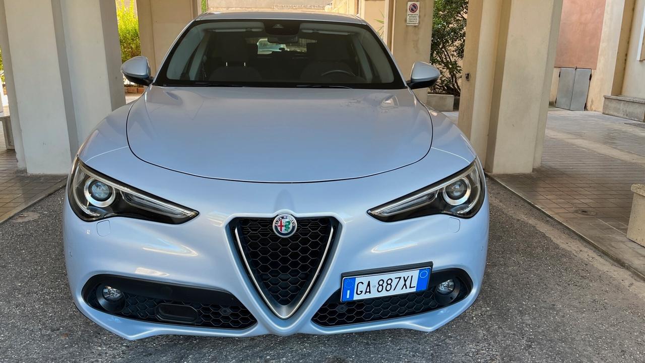 Alfa Romeo Stelvio 2.2 Turbodiesel 190 CV AT8 Q4 Business