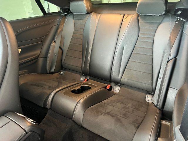 MERCEDES-BENZ E 220 d 4Matic Premium Plus Coupe'