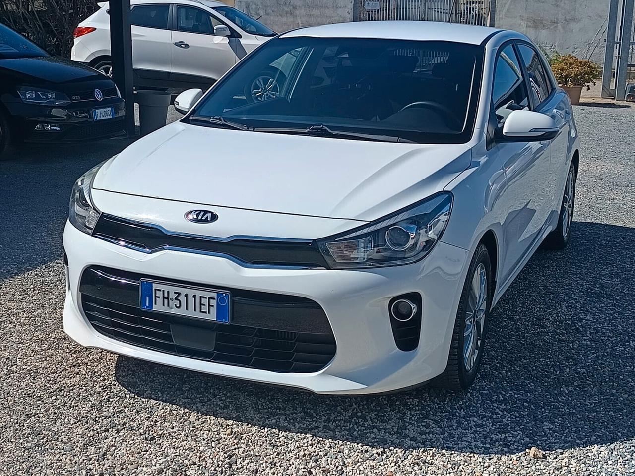 Kia Rio 2017 - 1.0 T-GDi 12V OK NEOP. LB AUTOMOBILI