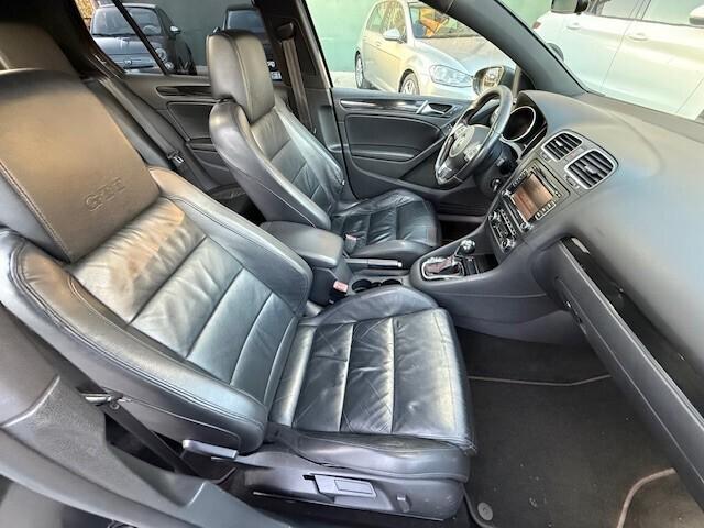 Volkswagen Golf GTI 2.0 TSI DSG 5p.