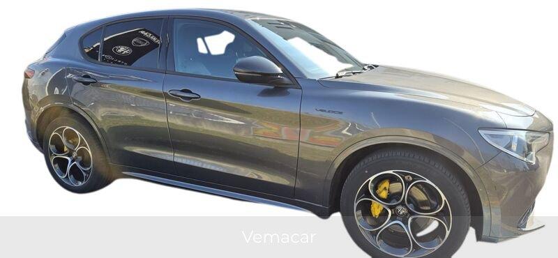 Alfa Romeo Stelvio 2.2 TDS 210CV Veloce AT8 Q4 con blocco differenziale