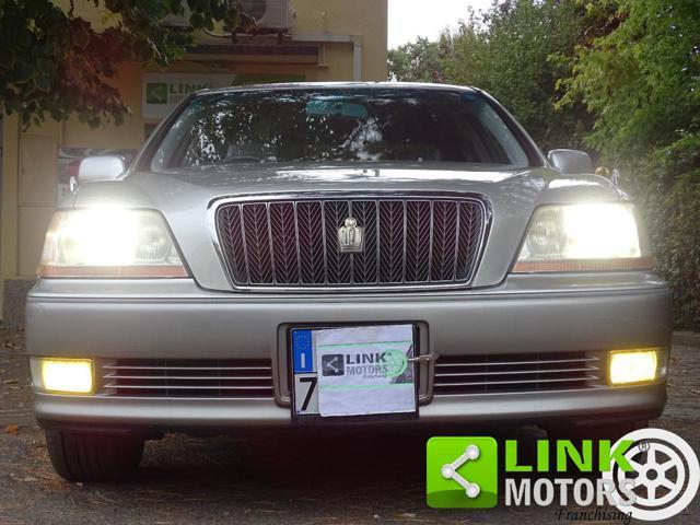 TOYOTA Crown Majesta 4.0 V8 S170 - 1999 ASI - Import