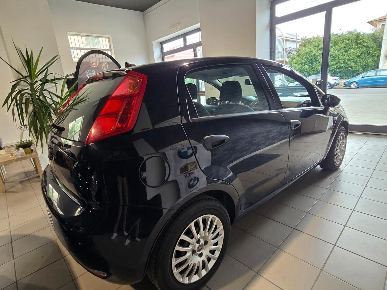 Fiat Punto 1.3 MJT II S&S 95 CV 5 porte Street