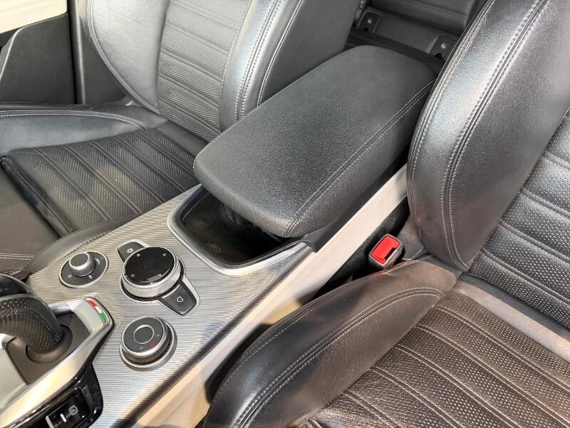 ALFA ROMEO Stelvio Stelvio 2.2 Turbodiesel 210 ...