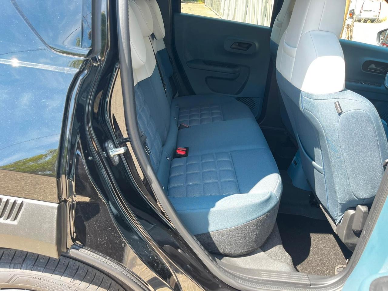 Fiat Grande Panda 1.2 Hybrid 110 CV S&S La Prima