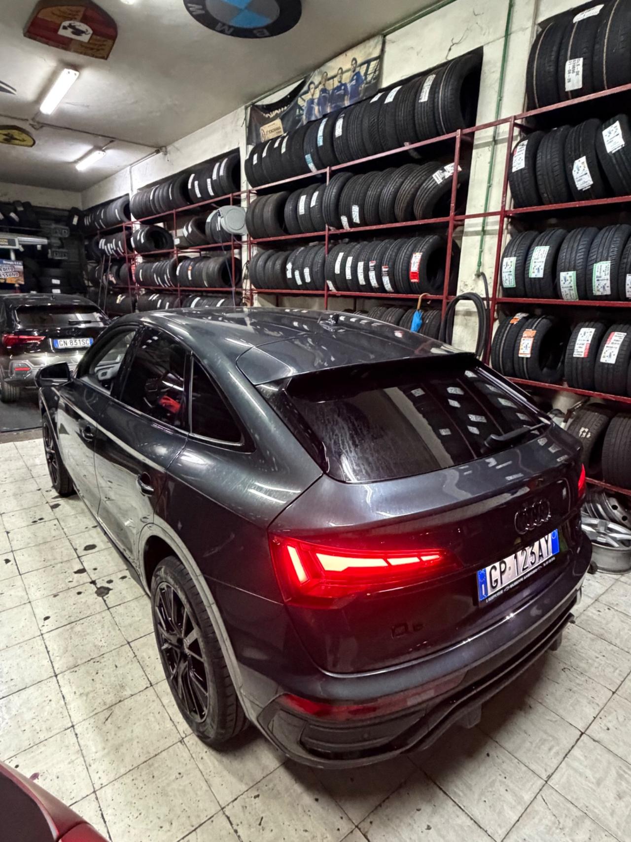 Audi Q5 SPB 40 TDI 204 CV quattro S tronic Identity Black