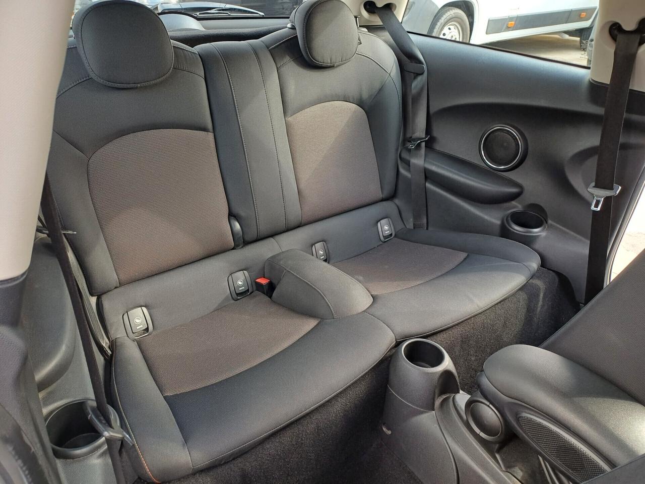 Mini 1.5 COOPER D Boost