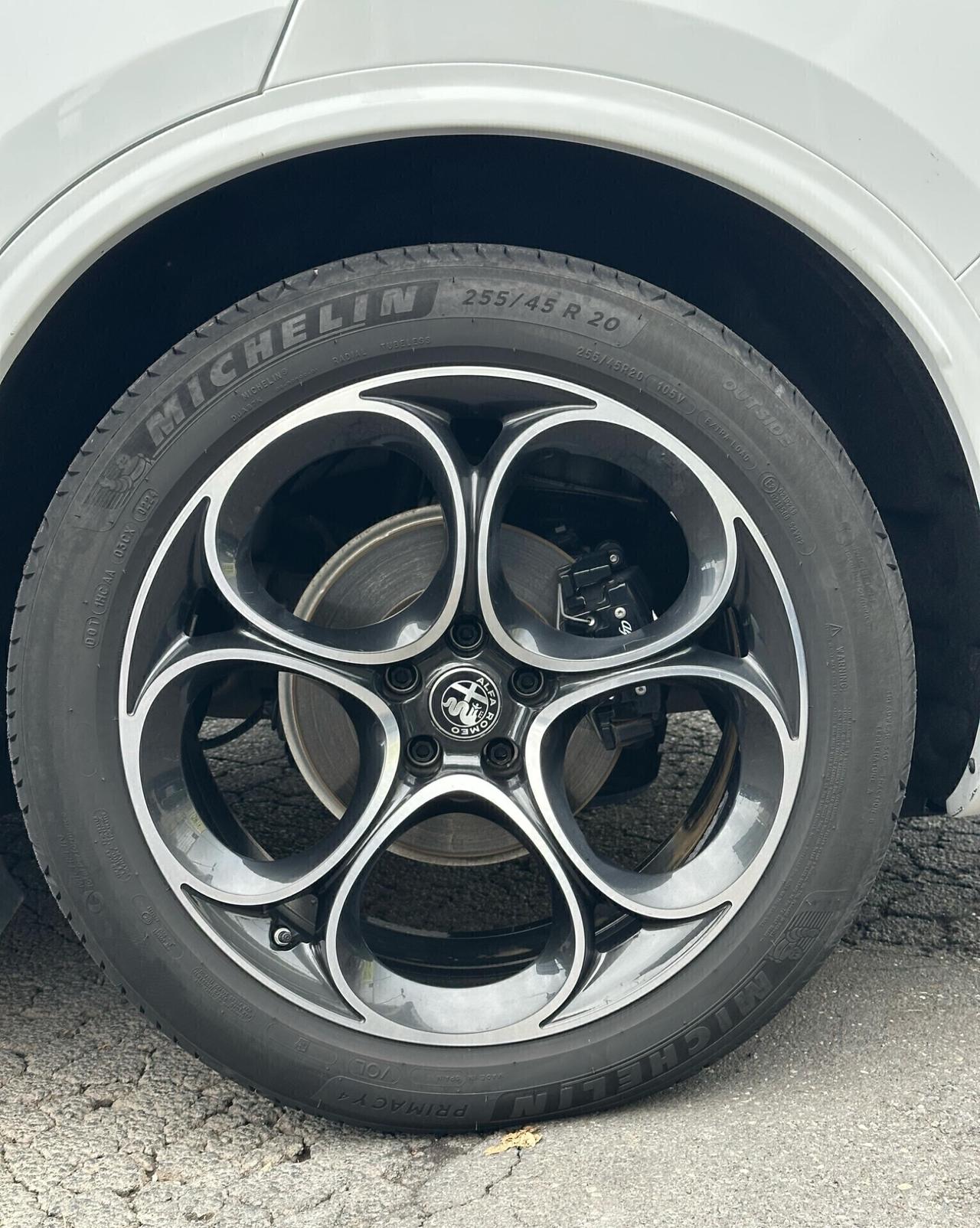 Alfa Romeo Stelvio 2.2 210 CV AT8 Q4 Veloce