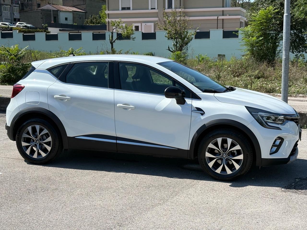 Renault Captur TCe 100 CV GPL ORIGINALE FULL/LED