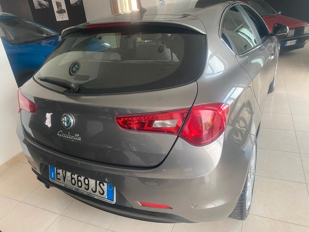Alfa Romeo Giulietta 1.6 JTDm-2 105 CV Exclusive