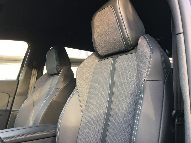 Peugeot 3008 BlueHDi 130 EAT8 Allure Pack AUTOMATICA