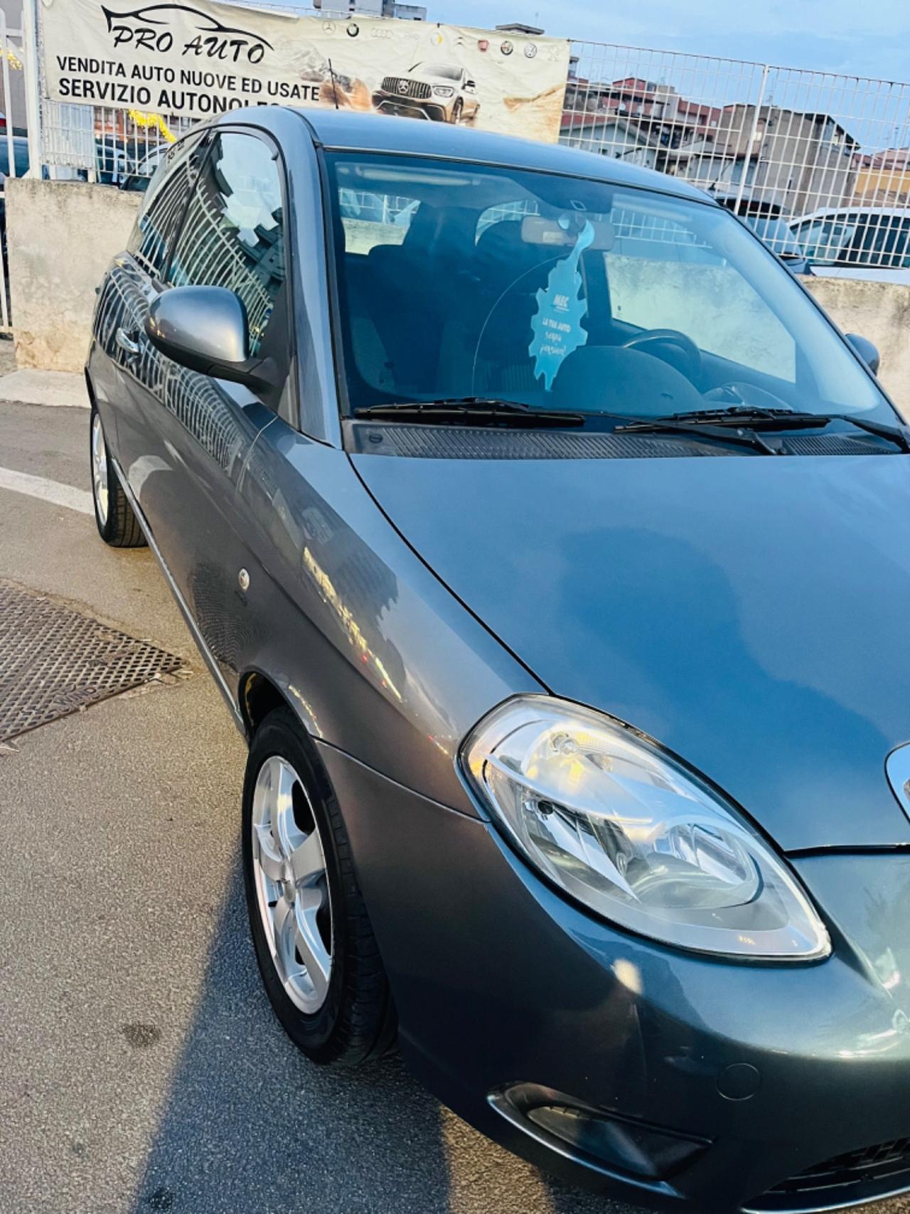 Lancia Ypsilon 1.3 m.jet 75cv