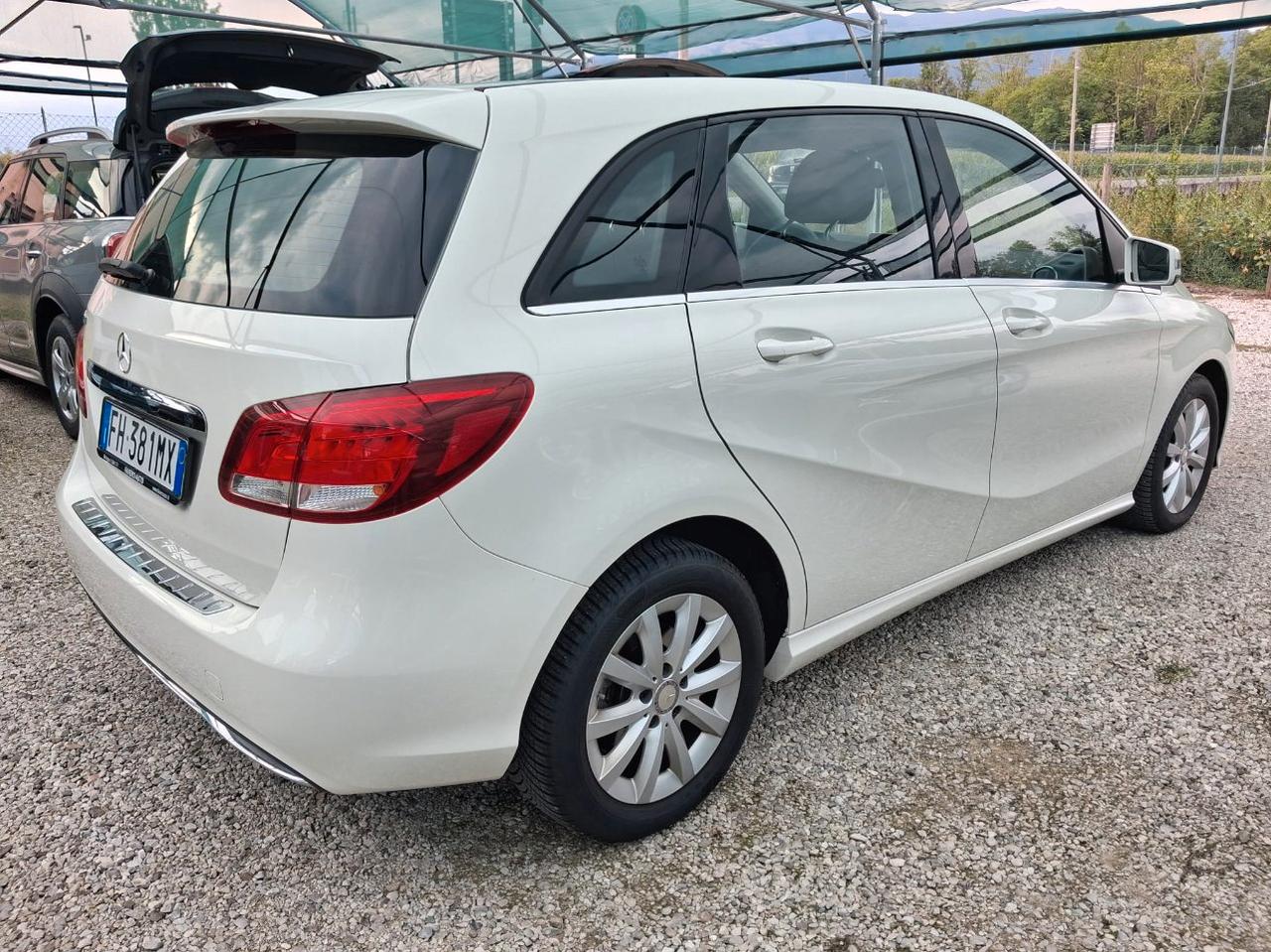 Mercedes B 180 D Executive E6 FL