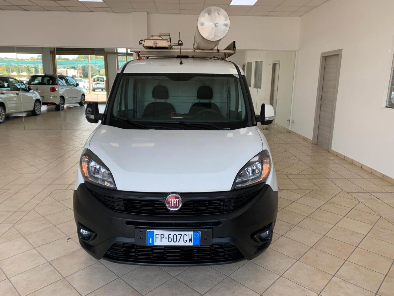 FIAT Doblò 3ª serie Doblò 1.4 T-Jet Natural Power ATTREZZATO !