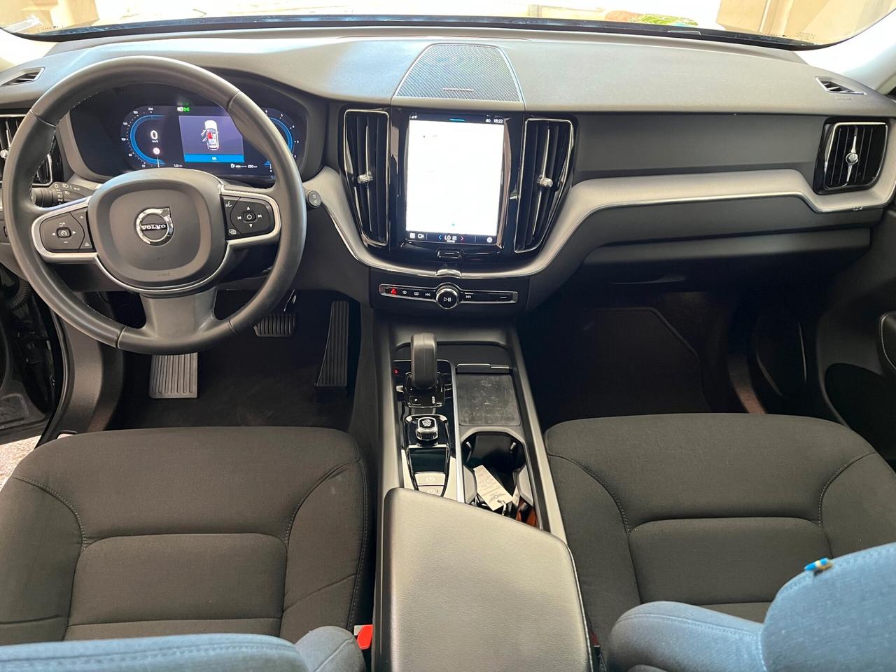 Volvo XC 60 XC60 B4 (d) AWD Geartronic Momentum Pro