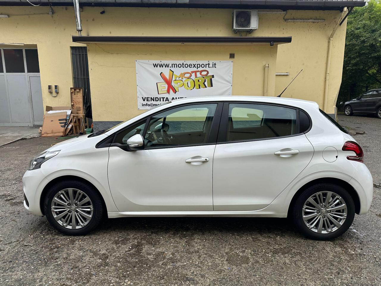 Peugeot 208 1.2 PureTech 82 5 porte Allure
