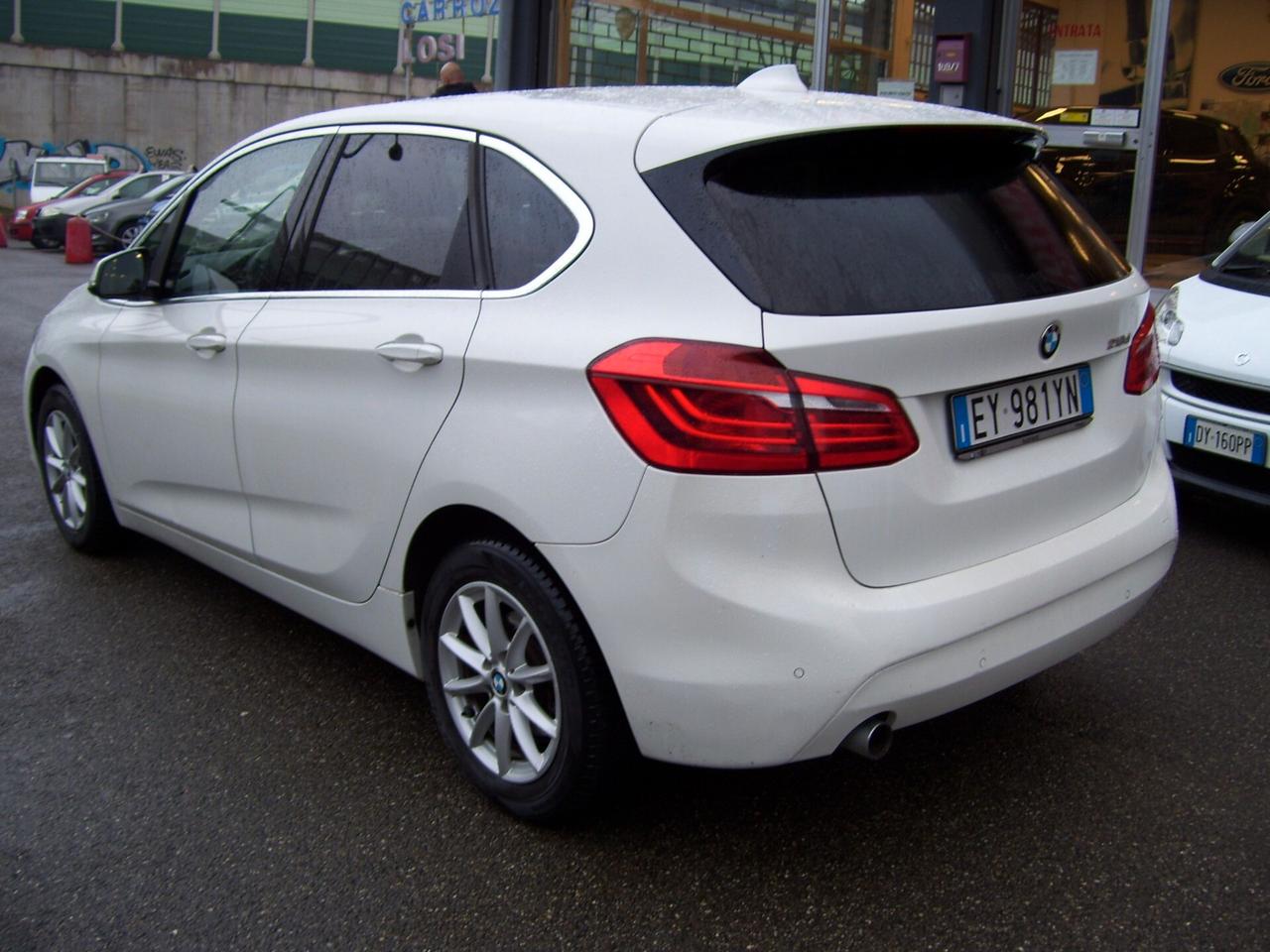 Bmw 2er Active Tourer 218d Luxury