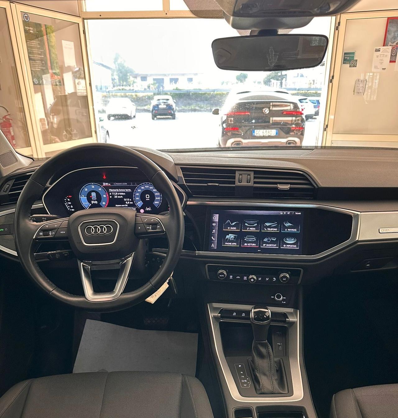 Audi Q3 35 TDI S tronic Business Advanced