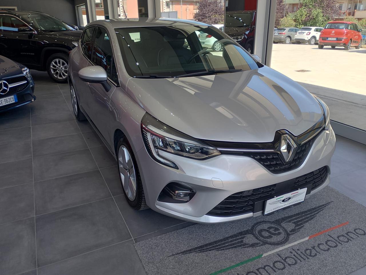 Renault Clio TCe 100 CV 5 porte Intens