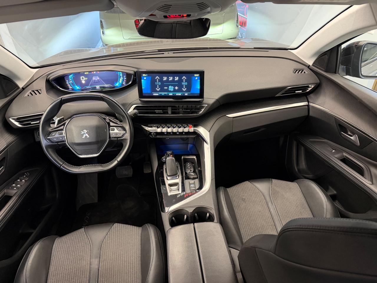 Peugeot 3008 Hybrid 225 e-EAT8 GT iva esposta