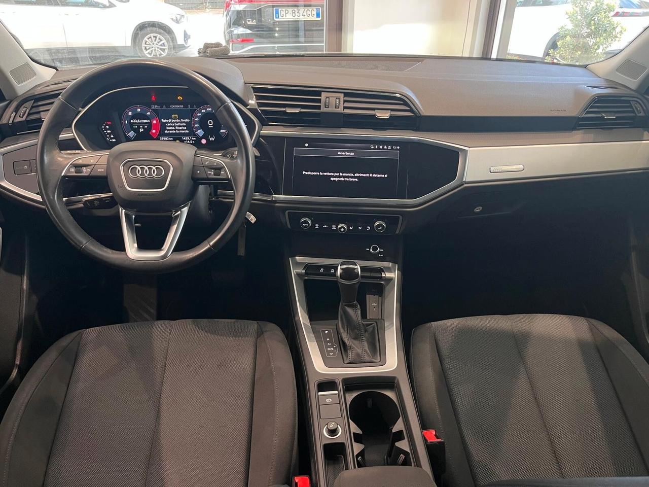 Audi Q3 35 TDI S tronic line edition