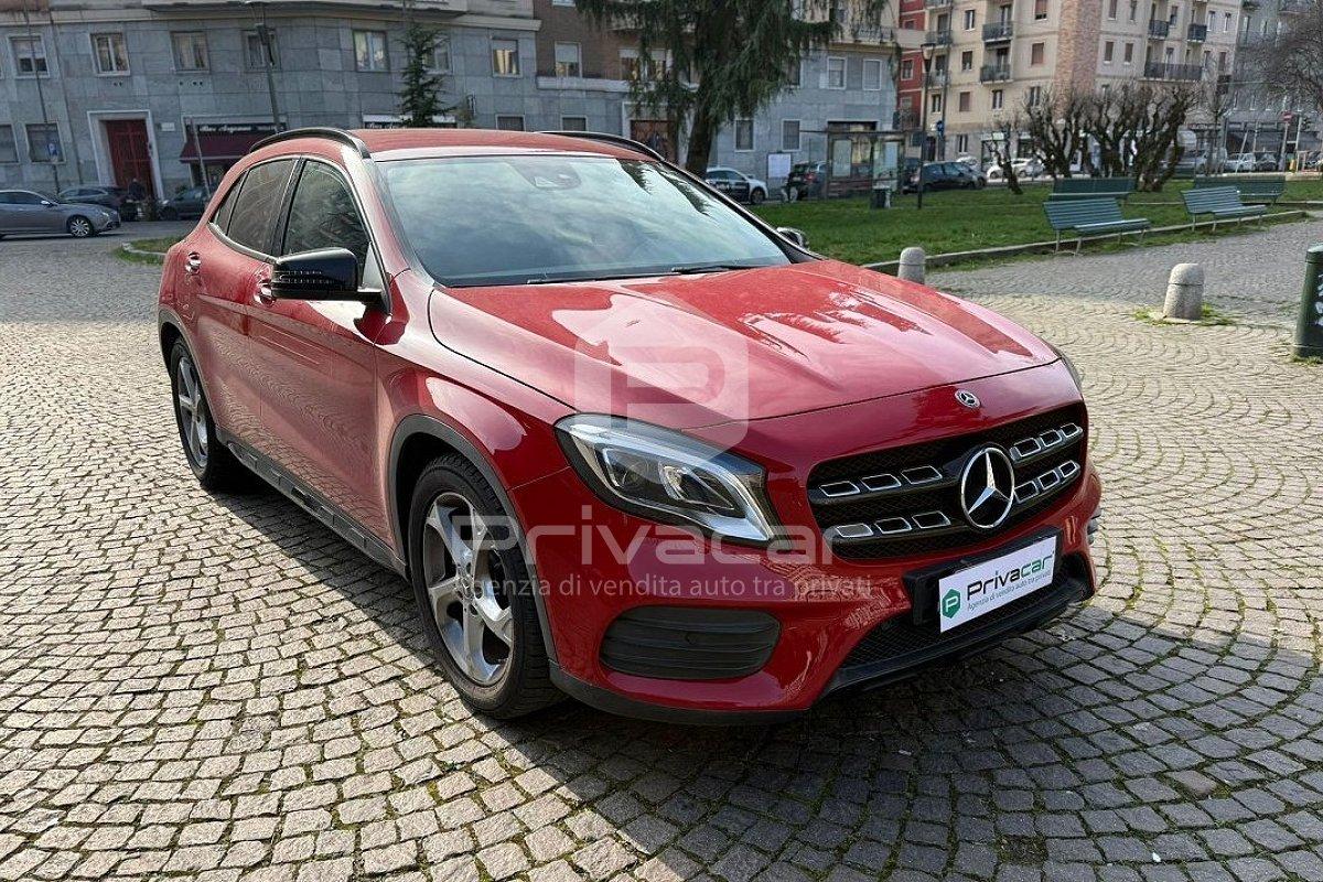 MERCEDES GLA 200 Premium