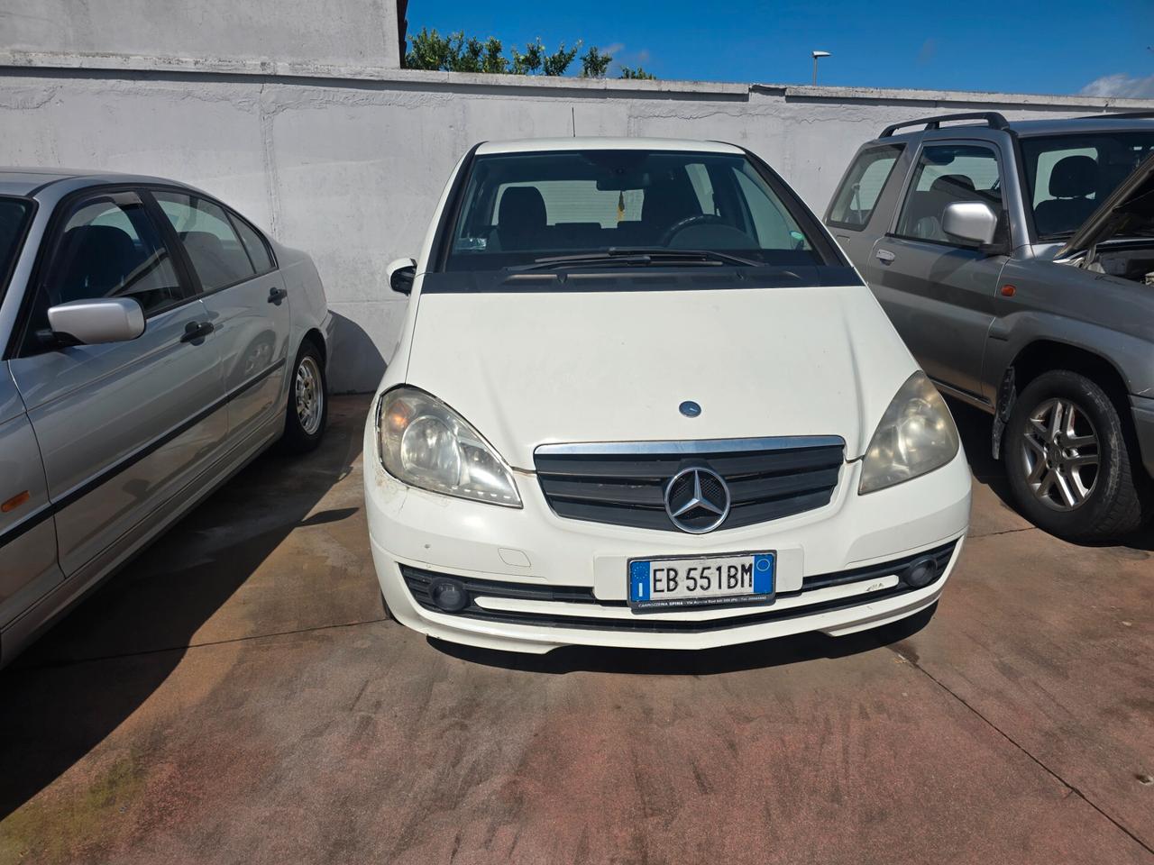 Mercedes-benz A 150 160 BlueEFFICIENCY Coupé Elegance