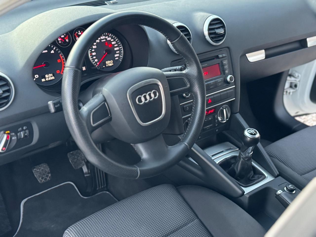 Audi A3 Sportback 105 CV Attraction