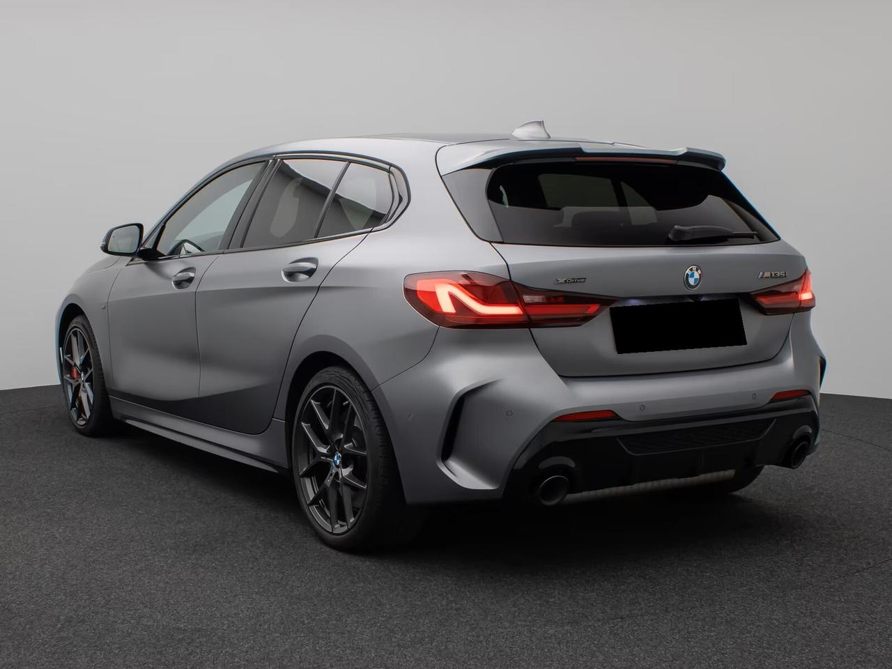 Bmw M135 M 135i xDrive SEDILI A GUSCIO PELLE TETTO PANORAMICO