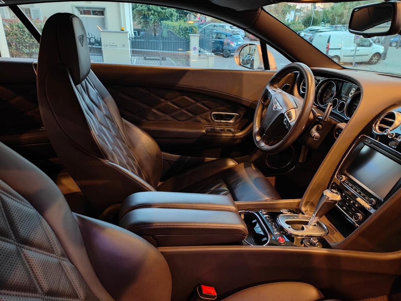 Bentley Continental GT V12