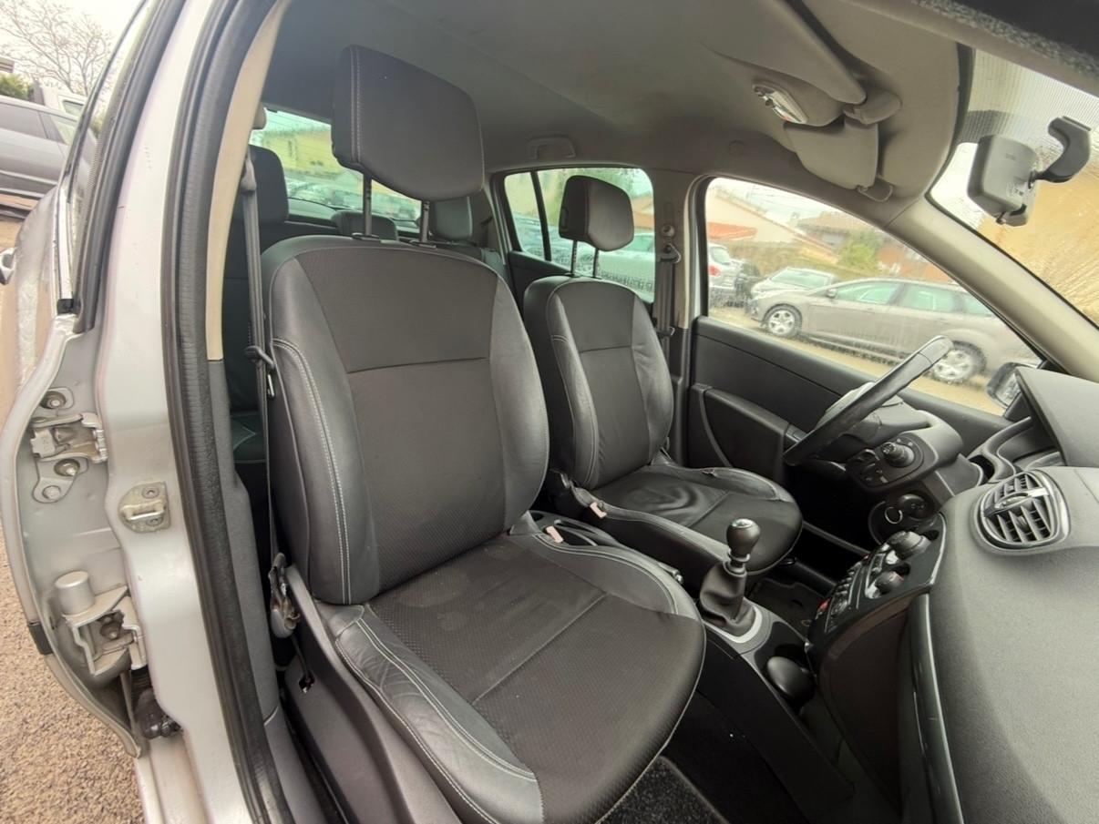 Renault Clio 1.5dCi 85CV NEOPATENTATI 5 porte