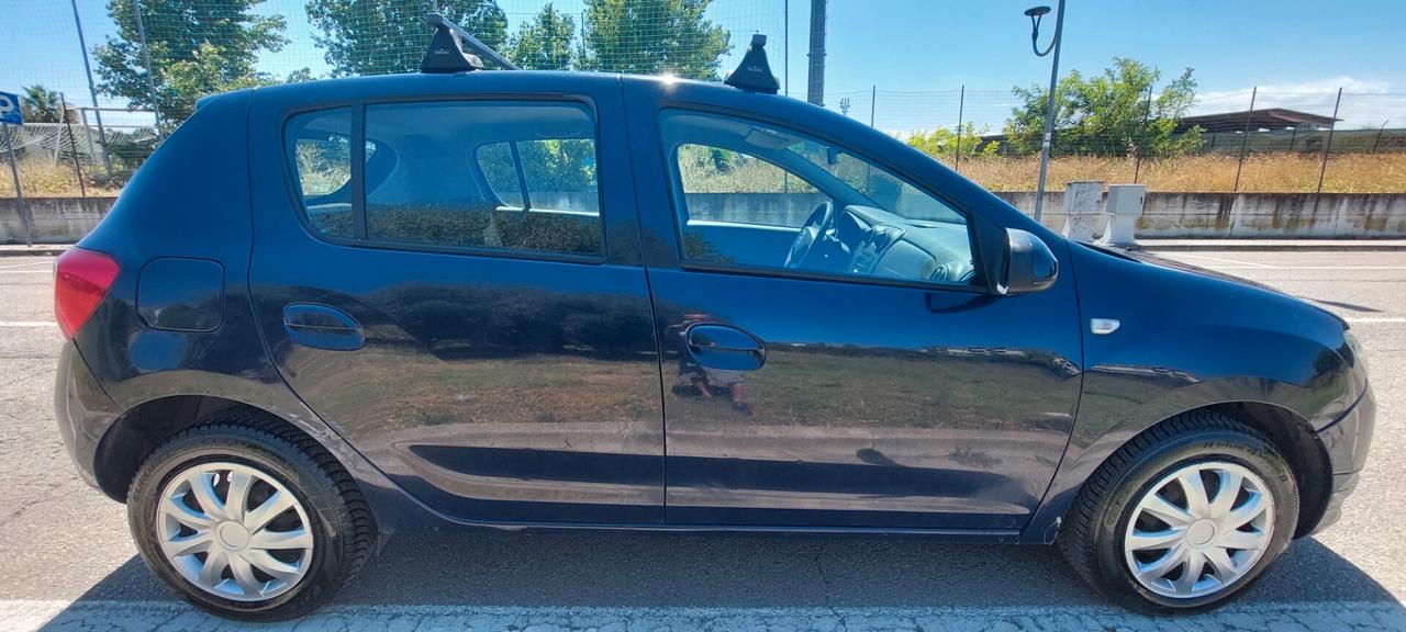 DACIA SANDERO 1,5 DIESEL X NEOPATENTATI 75 CV GOMME NUOVE IMPECCABILE