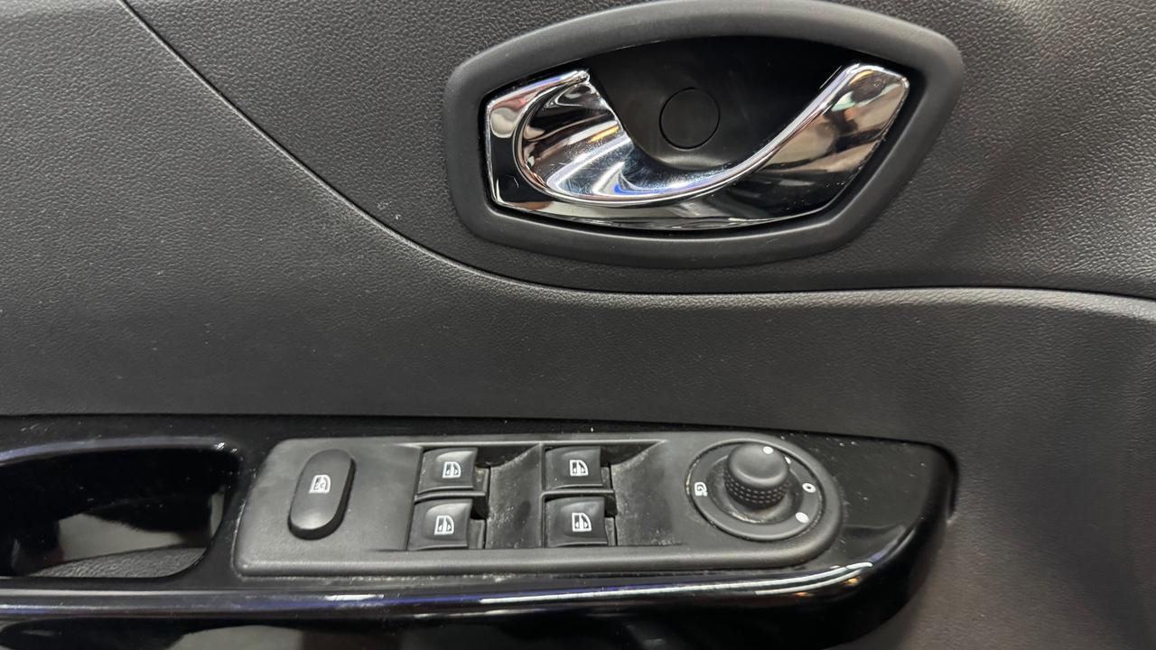 Renault Captur dCi 8V 90 CV EDC Start&Stop Energy Intens
