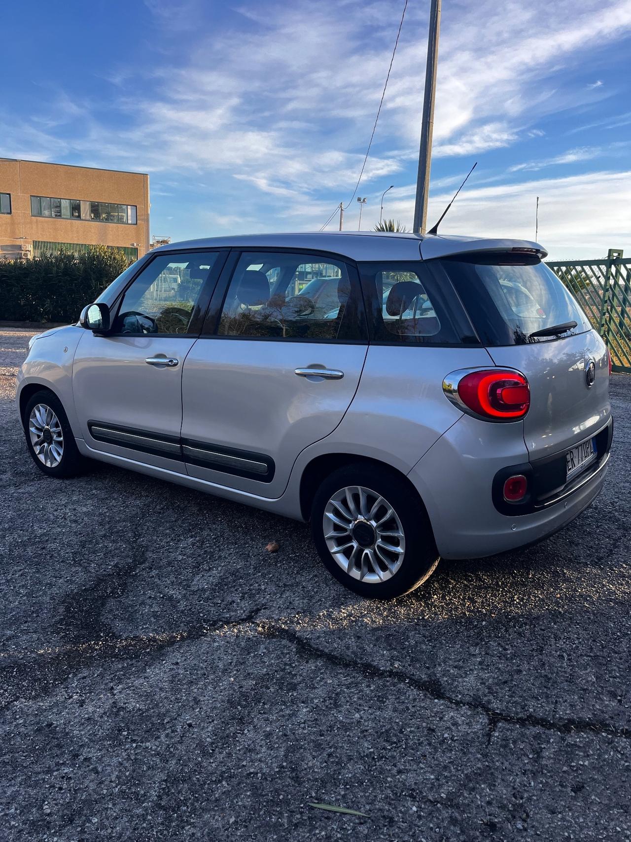 Fiat 500L 1.4 95 CV Lounge GPL
