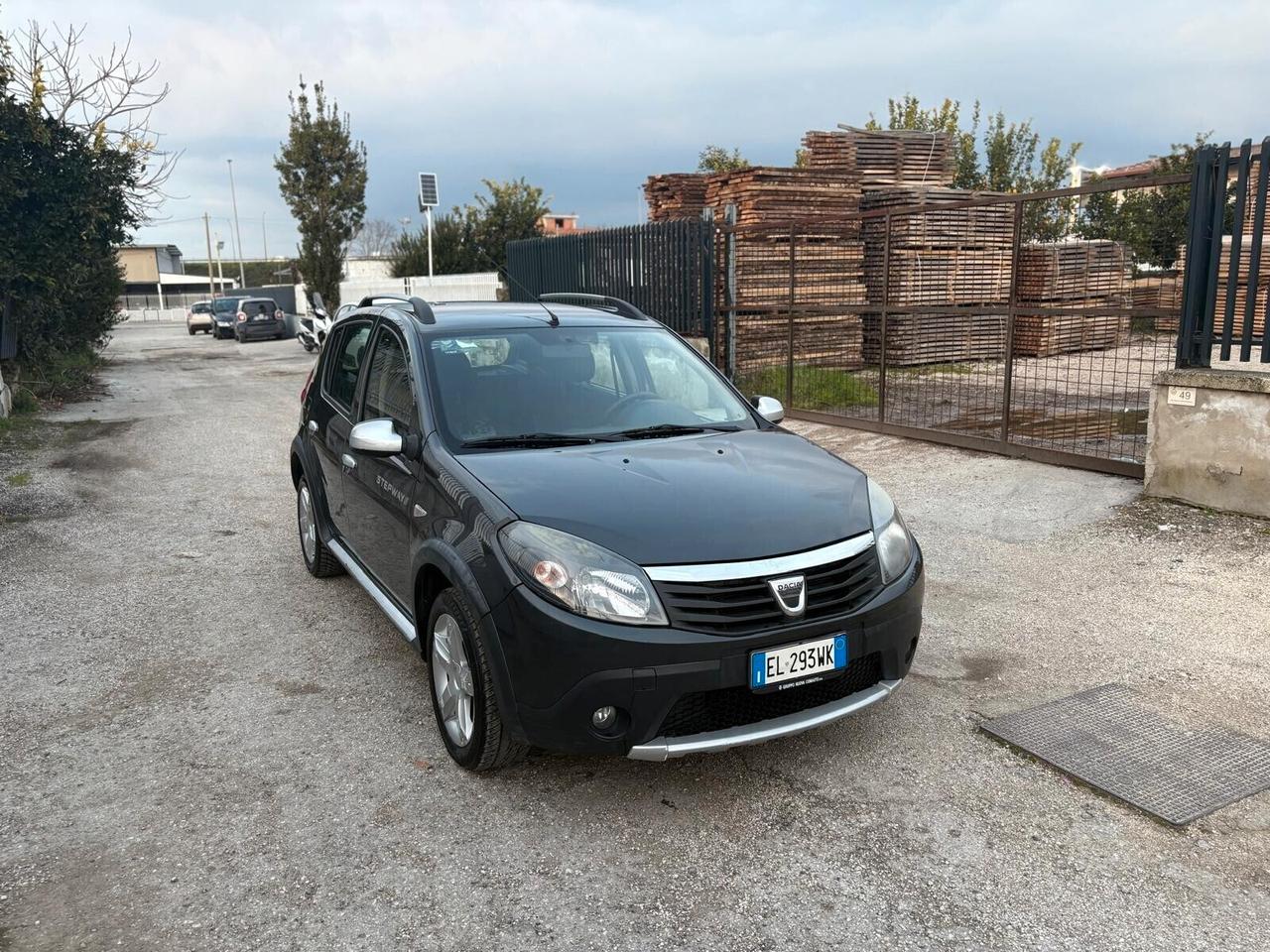 Dacia Sandero Stepway 1.6 8V METANO 85CV